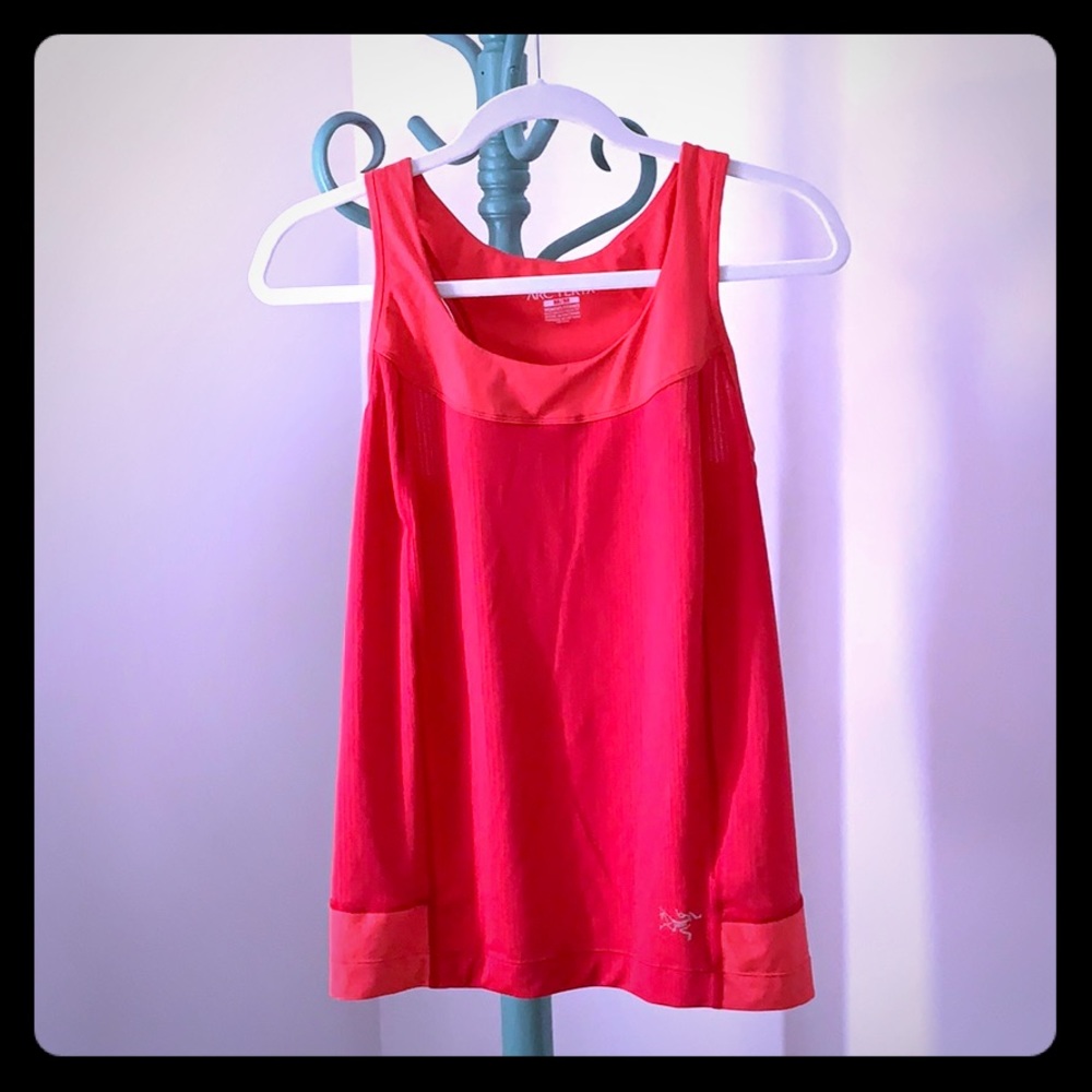 Arc’teryx Tank